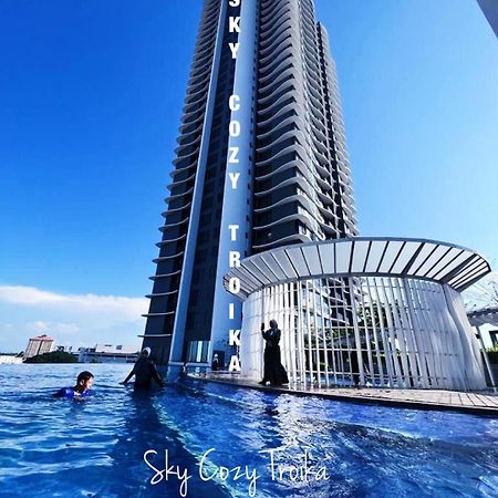 Sky Cozy Troika Residence, 1 Bedroom 4-6 Pax, 2 Bedrooms 6-8 Pax, Pool Vew, Sky & City View, Free Parking, Pool, Unlimited Wifi & Netflix コタバル エクステリア 写真