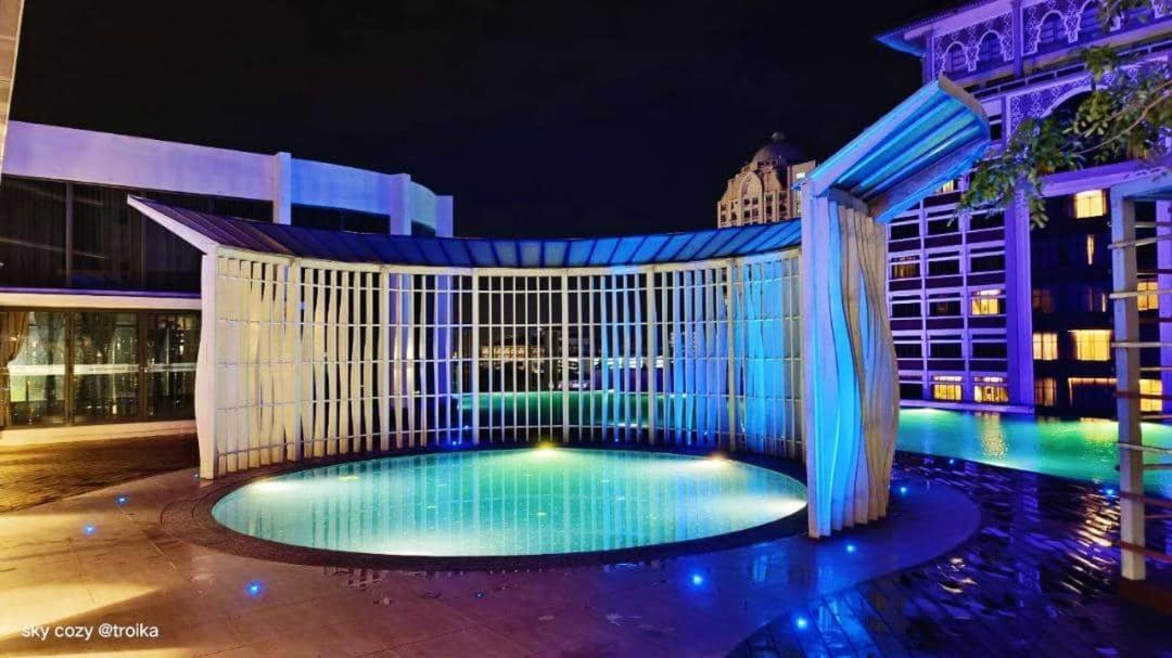 Sky Cozy Troika Residence, 1 Bedroom 4-6 Pax, 2 Bedrooms 6-8 Pax, Pool Vew, Sky & City View, Free Parking, Pool, Unlimited Wifi & Netflix コタバル エクステリア 写真