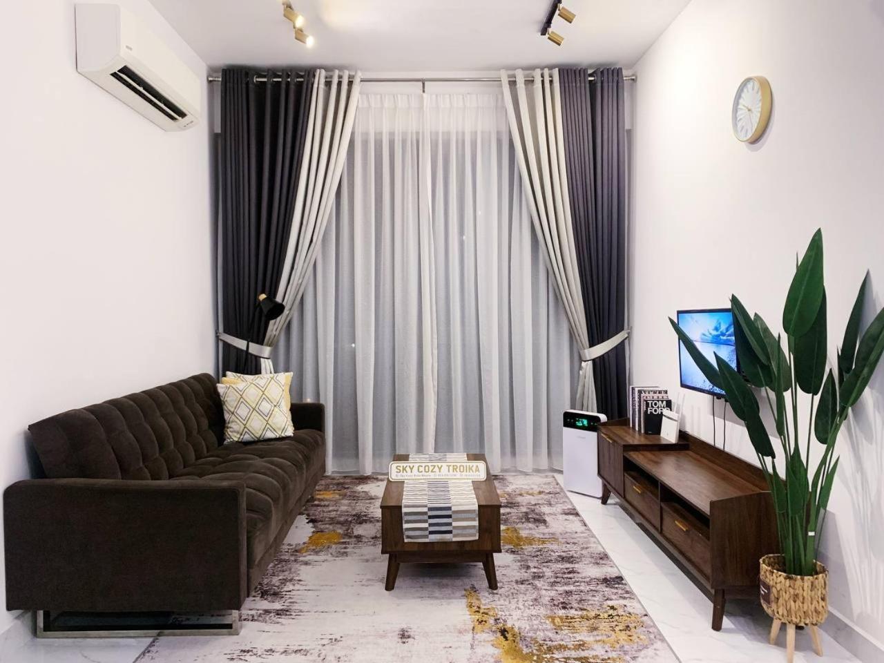 Sky Cozy Troika Residence, 1 Bedroom 4-6 Pax, 2 Bedrooms 6-8 Pax, Pool Vew, Sky & City View, Free Parking, Pool, Unlimited Wifi & Netflix コタバル エクステリア 写真