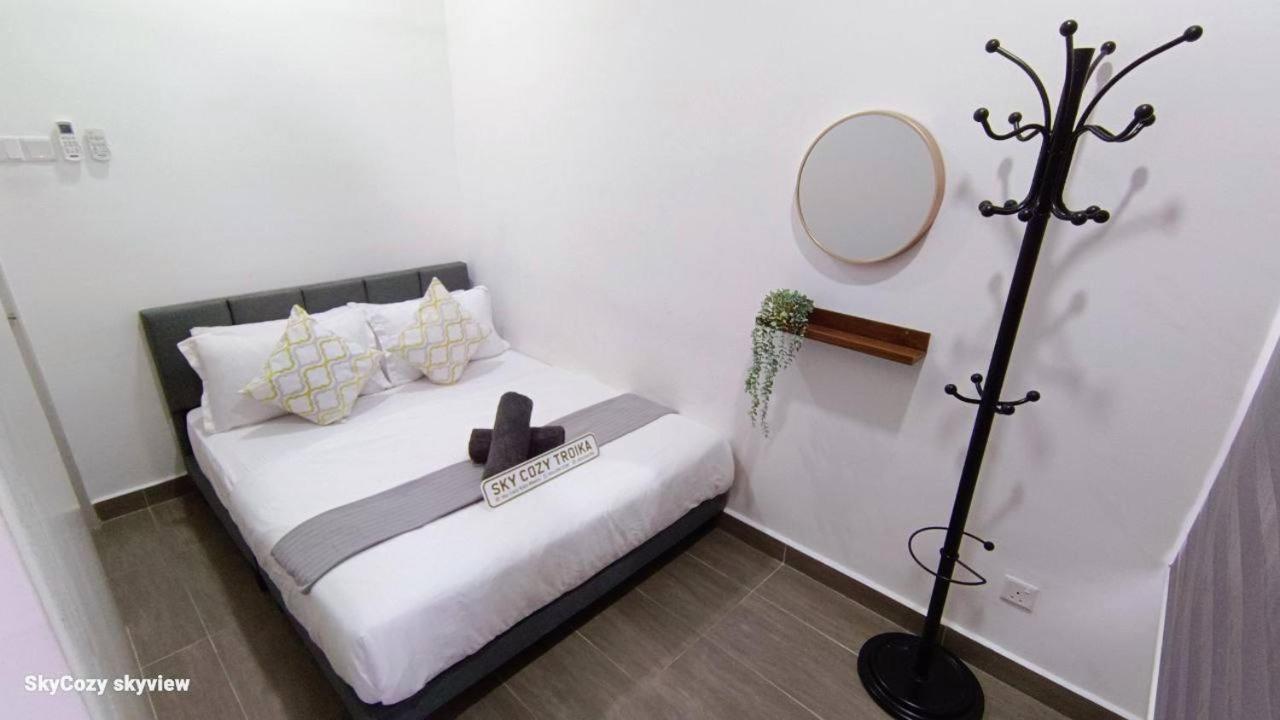 Sky Cozy Troika Residence, 1 Bedroom 4-6 Pax, 2 Bedrooms 6-8 Pax, Pool Vew, Sky & City View, Free Parking, Pool, Unlimited Wifi & Netflix コタバル エクステリア 写真