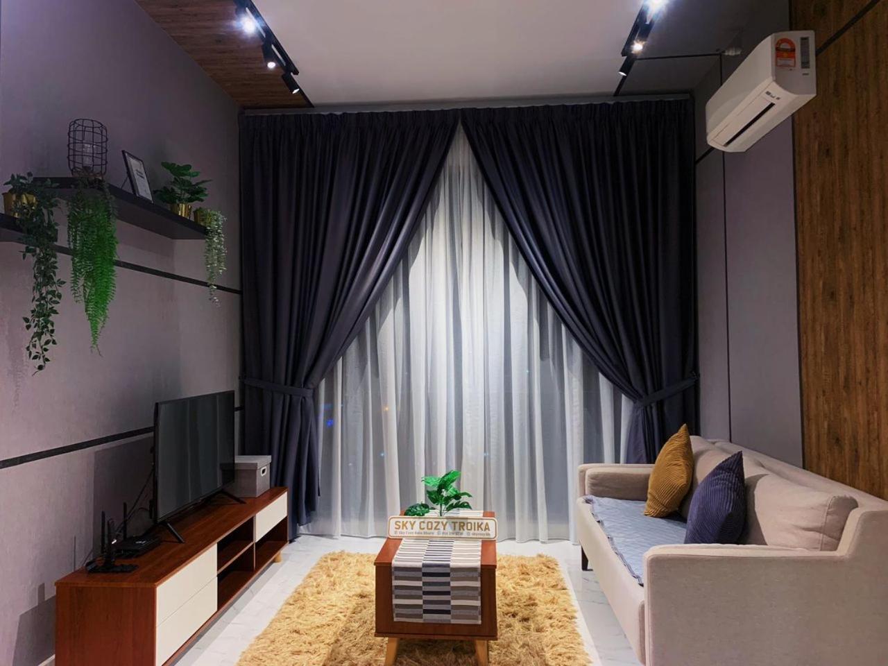 Sky Cozy Troika Residence, 1 Bedroom 4-6 Pax, 2 Bedrooms 6-8 Pax, Pool Vew, Sky & City View, Free Parking, Pool, Unlimited Wifi & Netflix コタバル エクステリア 写真