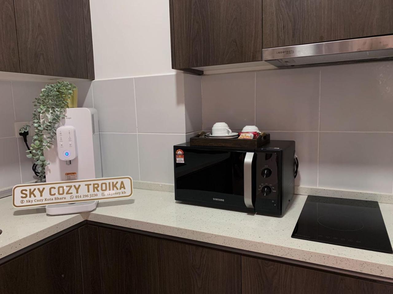 Sky Cozy Troika Residence, 1 Bedroom 4-6 Pax, 2 Bedrooms 6-8 Pax, Pool Vew, Sky & City View, Free Parking, Pool, Unlimited Wifi & Netflix コタバル エクステリア 写真