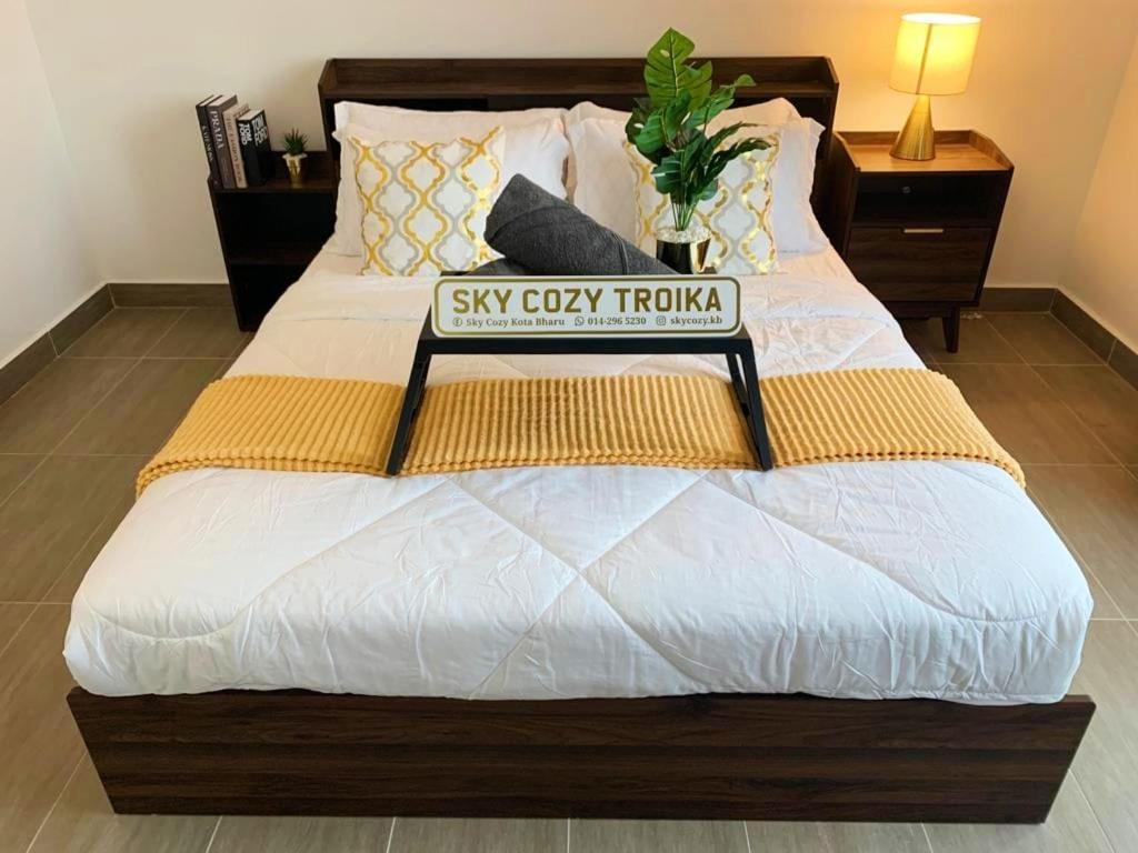 Sky Cozy Troika Residence, 1 Bedroom 4-6 Pax, 2 Bedrooms 6-8 Pax, Pool Vew, Sky & City View, Free Parking, Pool, Unlimited Wifi & Netflix コタバル エクステリア 写真