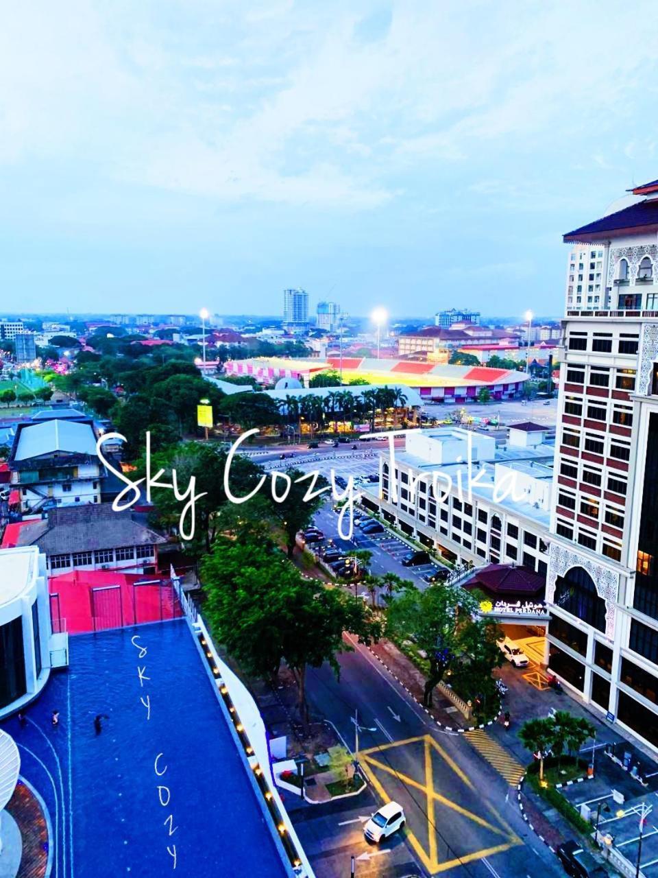 Sky Cozy Troika Residence, 1 Bedroom 4-6 Pax, 2 Bedrooms 6-8 Pax, Pool Vew, Sky & City View, Free Parking, Pool, Unlimited Wifi & Netflix コタバル エクステリア 写真