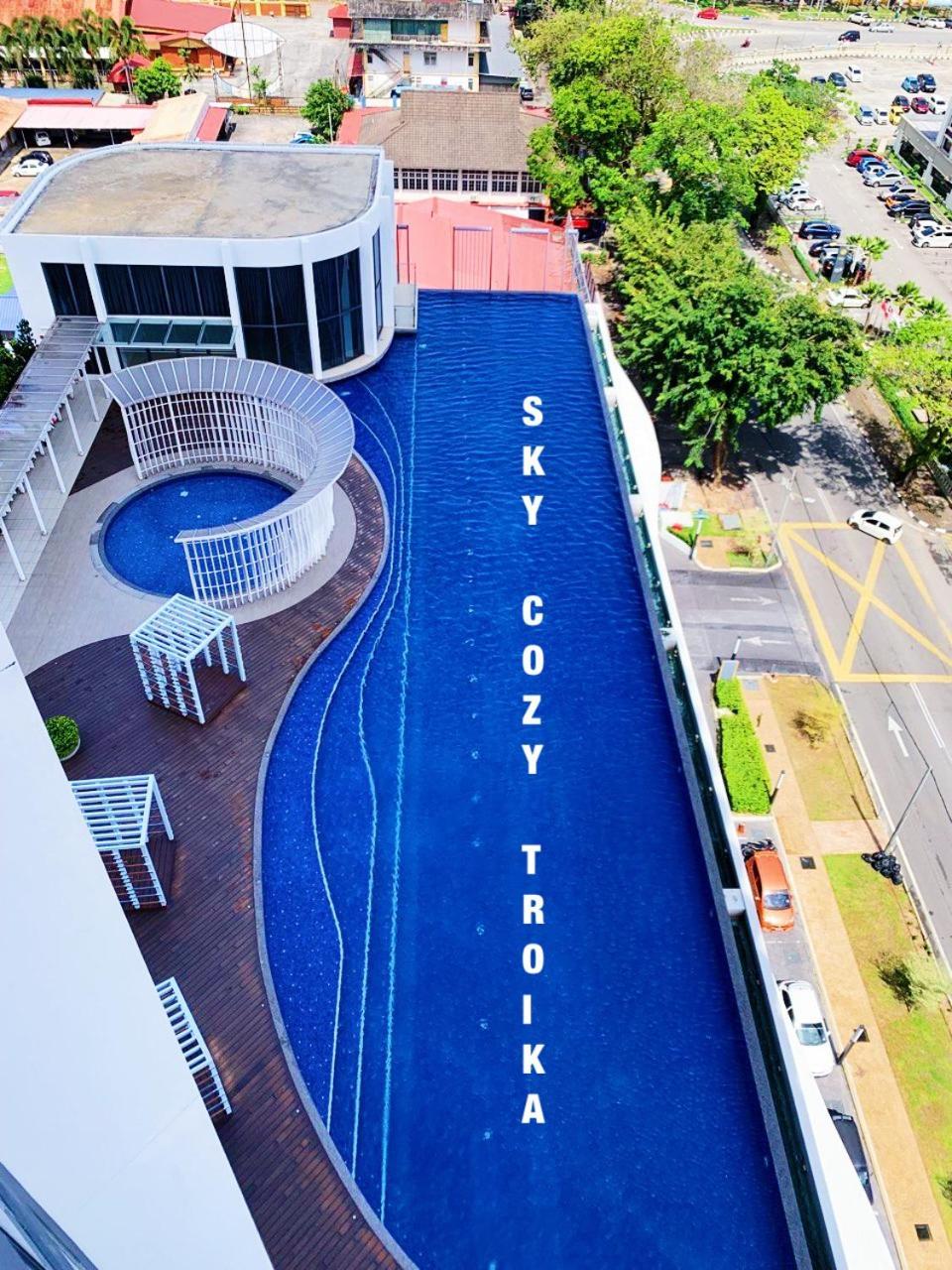 Sky Cozy Troika Residence, 1 Bedroom 4-6 Pax, 2 Bedrooms 6-8 Pax, Pool Vew, Sky & City View, Free Parking, Pool, Unlimited Wifi & Netflix コタバル エクステリア 写真